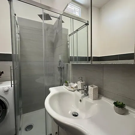 Jessy Apartman Baveno